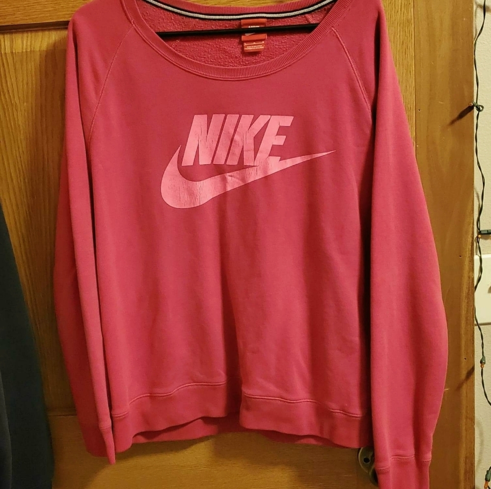 Nike pull over sweatshirt